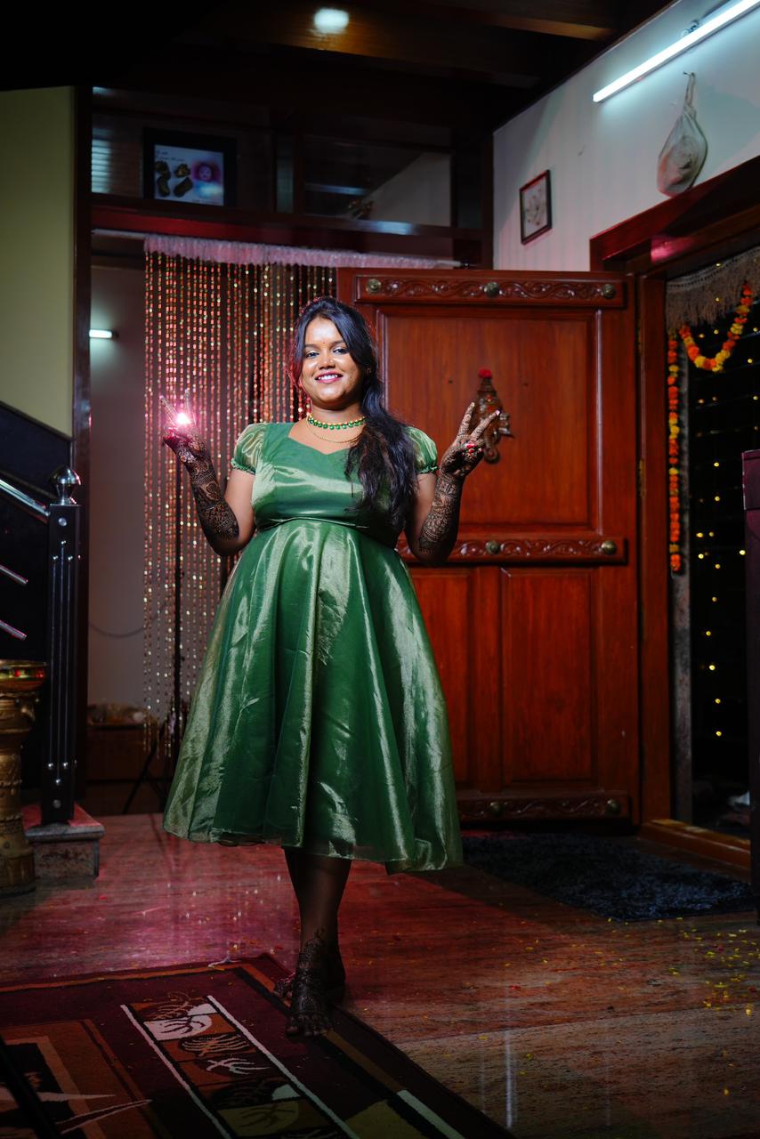 Royal Puff Sleeve Blouse - Design 1